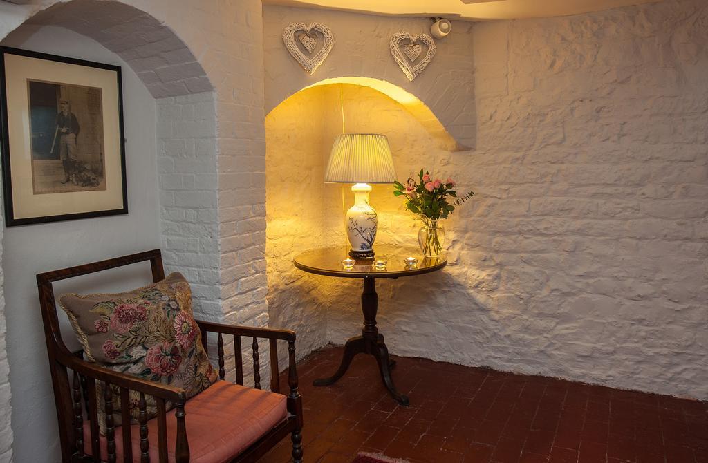 مبيت وإفطار بيترزفيلد Langrish House المظهر الخارجي الصورة